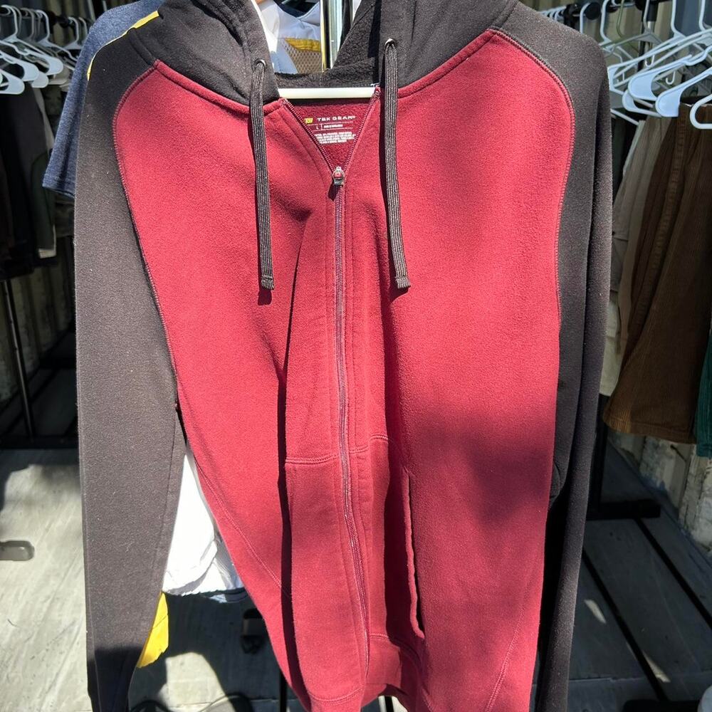Vintage black red zip up
